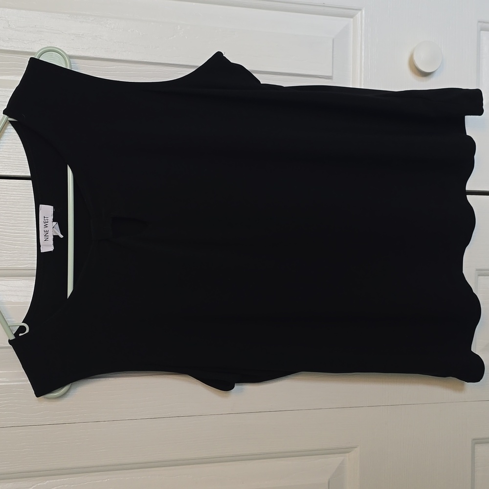 Nine West Sleevless Blouse